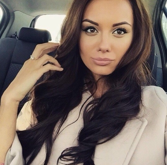 🌟 милый! Я - та нежность, которую ты всегда искал...
Я опытная и креативная индивидуалка, готовая окунуть тебя в мир наслаждений. В Москве я настоящая королева, готовая исполнить все твои фантазии. 🌹
Мои услуги сделают тебя счастливым и удовлетворенным: от нежного эротического массажа до глубокого орального удовольствия. 🍑
Мои возможности бесконечны, я умею сделать все, чтобы ты остался доволен нашими встречами. Искушение, которого ты не устоишь! 💋
У меня есть множество положительных отзывов от мужчин, которые наслаждались моей компанией. Они знают, что особый восторг ждет их со мной. 💖
Мои фото - это лишь визуальное подтверждение, что тебя ждет настоящий ангел секса. ✨
Не упускай возможность окунуться в волшебный мир удовольствий со мной. Живу в Москве и жду именно тебя... 💫 Вера